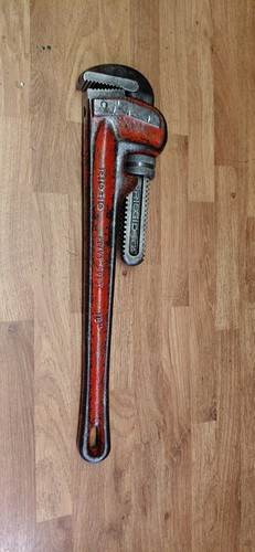 Vintage ridgid pipe - 18”,